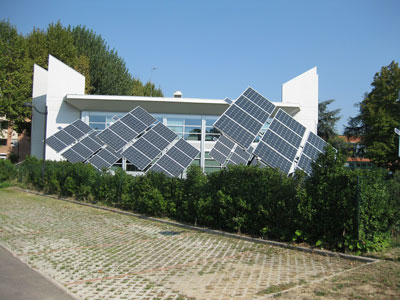 solar-panels-538114_400